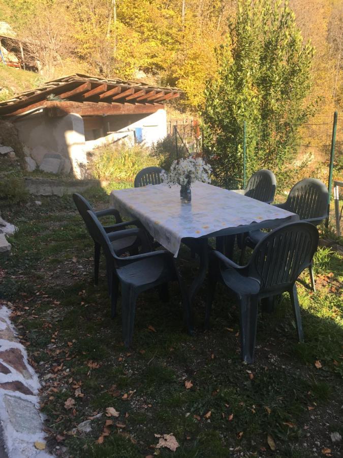 Villa Casa Miki à Roure Turin Extérieur photo